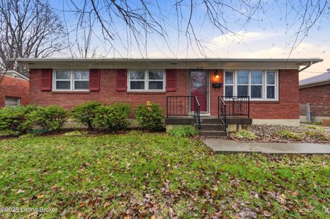 Photo of 1033 Cristland Rd, Louisville, KY 40214 (MLS # 1704256)