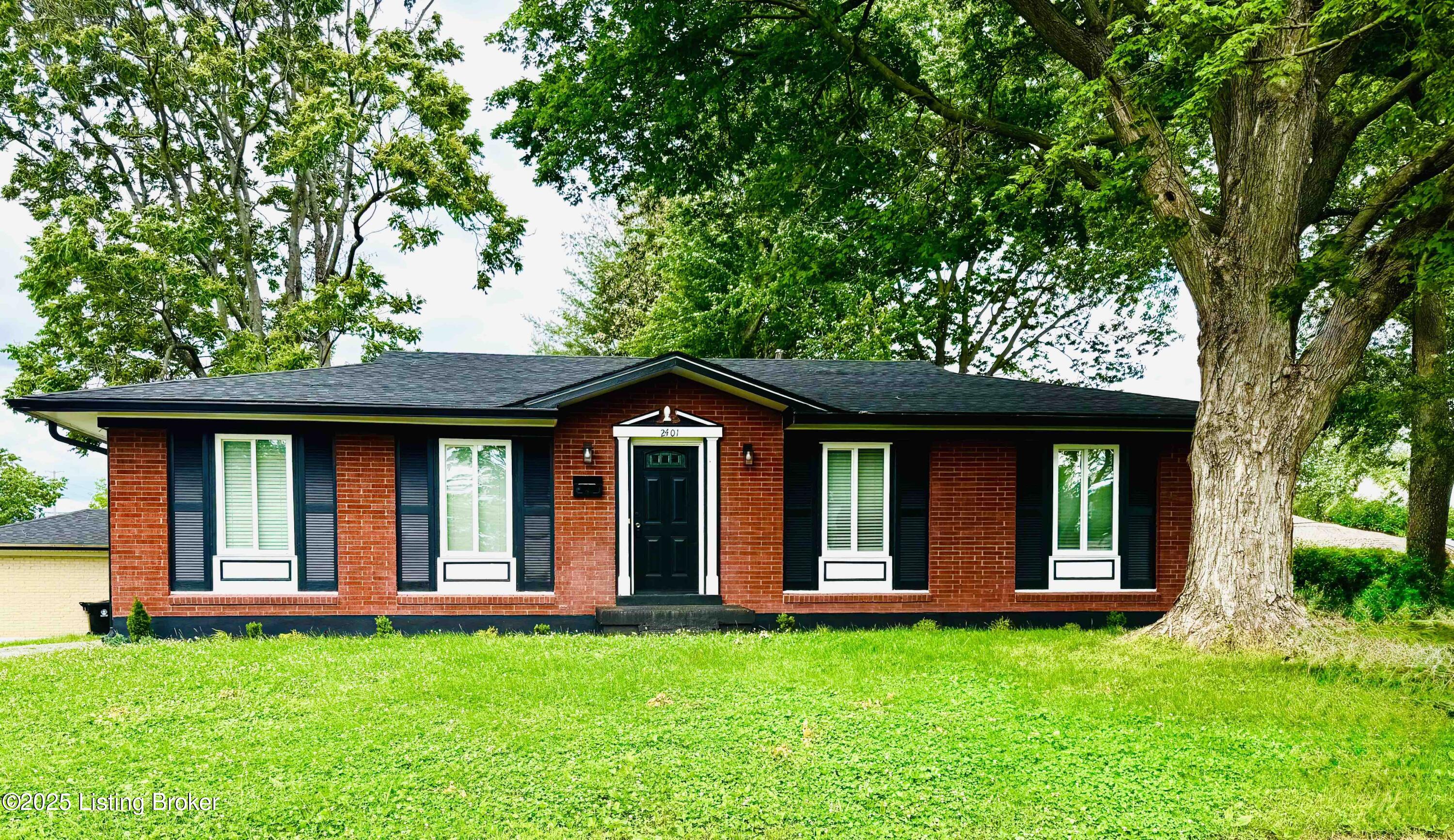 2401 Woodmont Dr, Louisville, Pennsylvania image 25