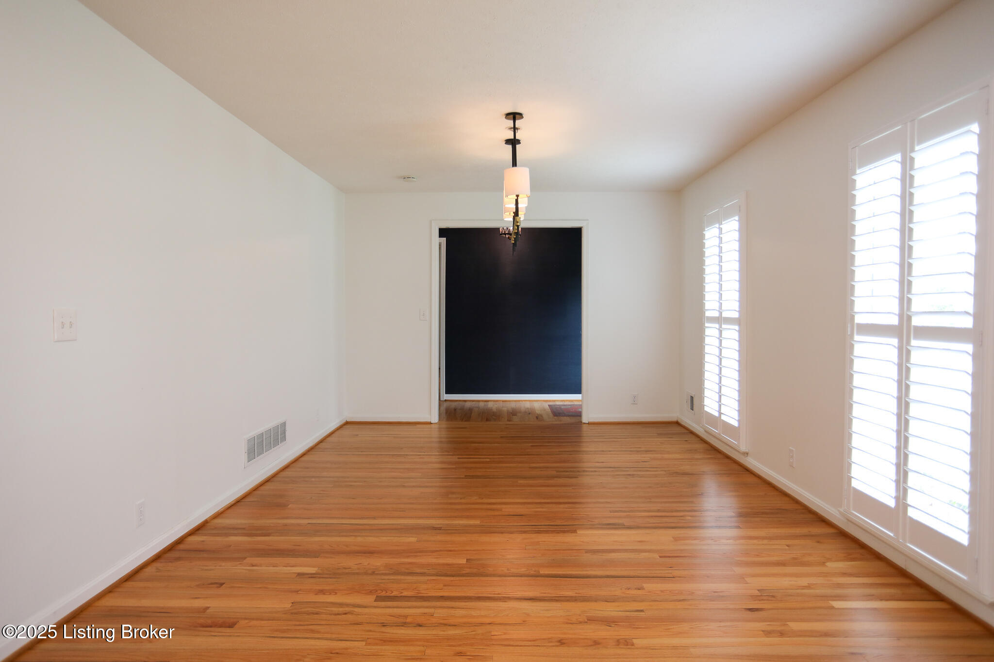 1303 Ambridge Dr, Louisville, Kentucky image 11