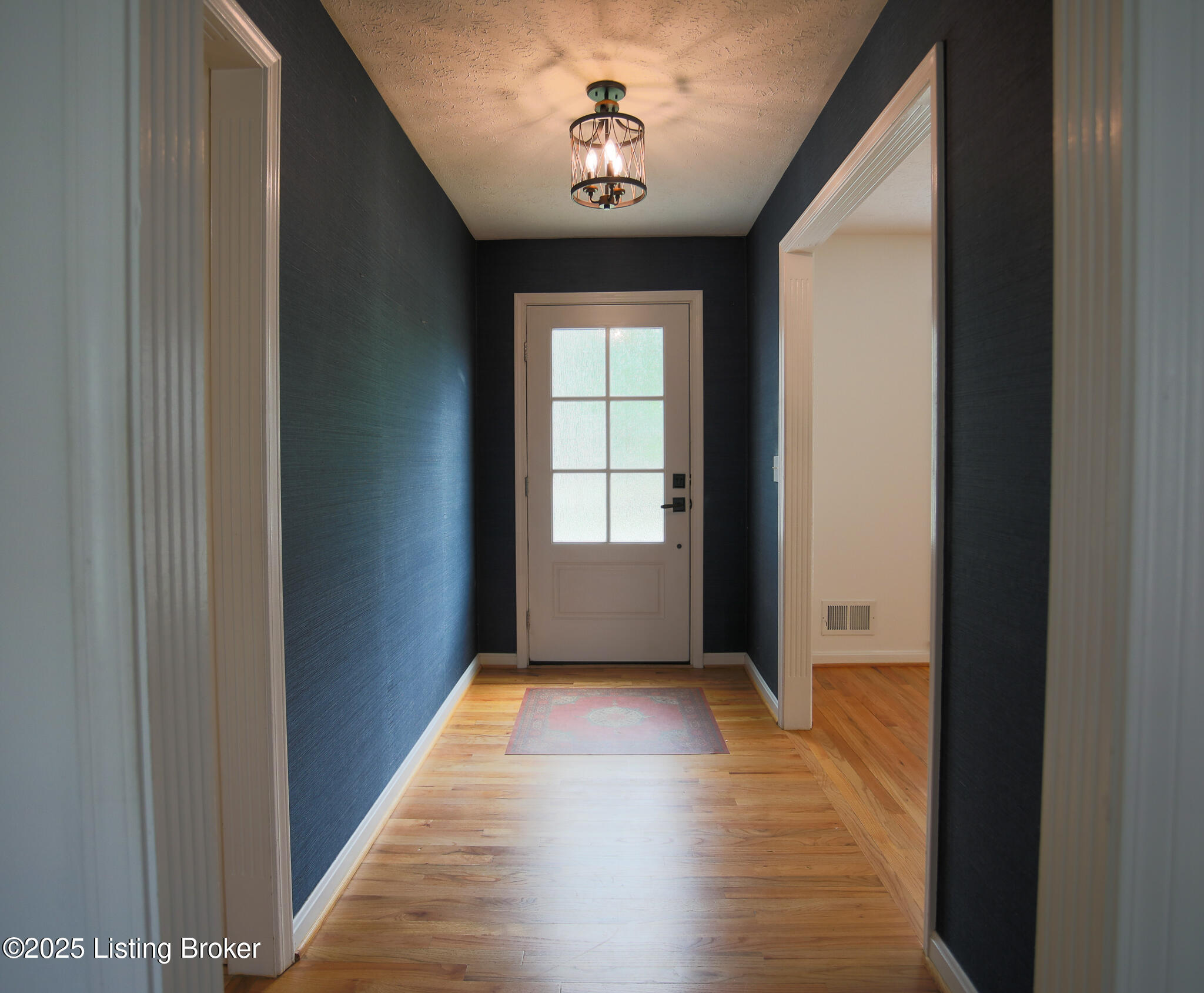 1303 Ambridge Dr, Louisville, Kentucky image 15