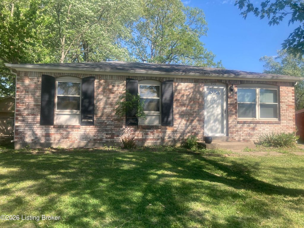 Photo of 9722 Scarborough Ave, Louisville, KY 40272 (MLS # 1715085)
