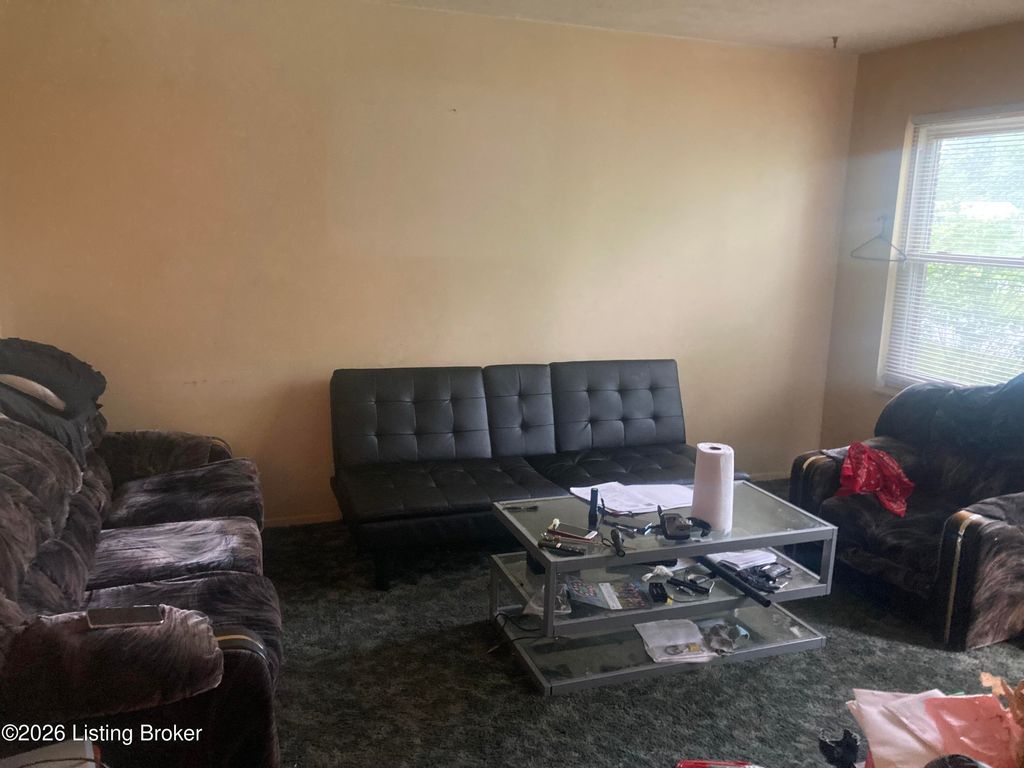 Photo of 9722 Scarborough Ave, Louisville, KY 40272 (MLS # 1715085)