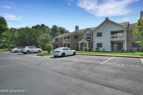 Tiny photo for 3503 Lennox View Ct #207, Louisville, KY 40299 (MLS # 1729795)