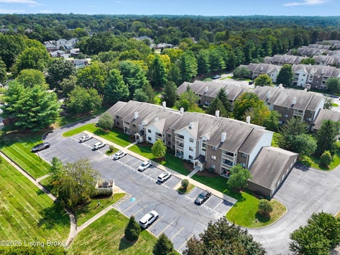 Tiny photo for 3503 Lennox View Ct #207, Louisville, KY 40299 (MLS # 1729795)