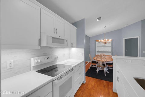 Tiny photo for 3503 Lennox View Ct #207, Louisville, KY 40299 (MLS # 1729795)