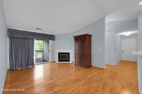 Tiny photo for 3503 Lennox View Ct #207, Louisville, KY 40299 (MLS # 1729795)