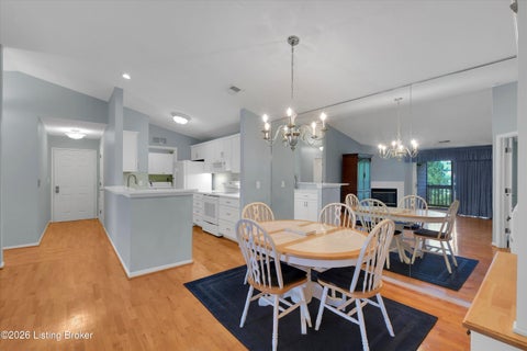 Tiny photo for 3503 Lennox View Ct #207, Louisville, KY 40299 (MLS # 1729795)