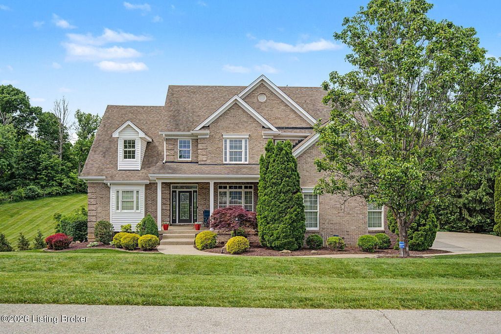 Photo of 3912 Clarke Pointe Ct, Crestwood, KY 40014 (MLS # 1718900)