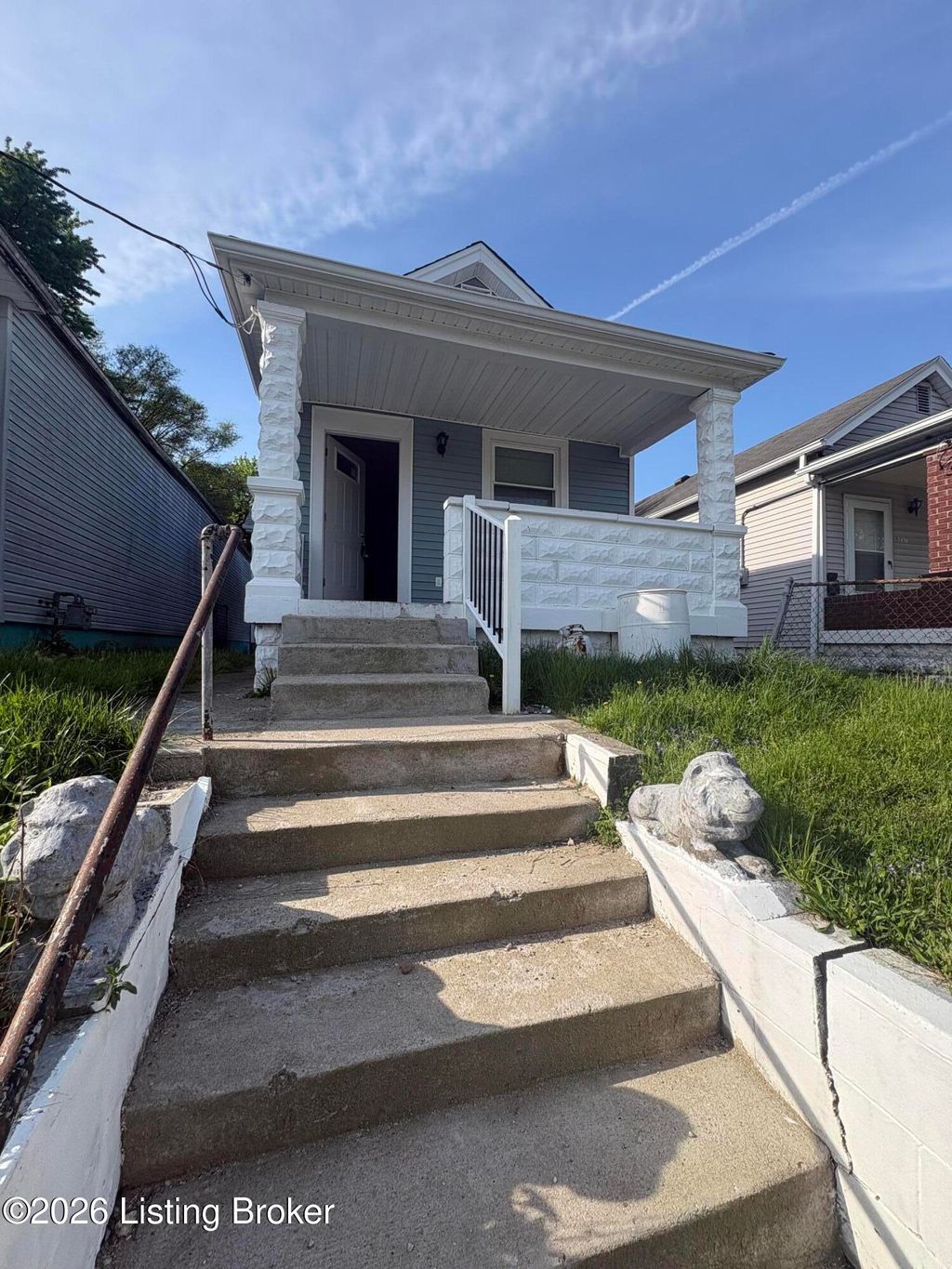 Photo of 1710 Bolling Ave, Louisville, KY 40210 (MLS # 1717449)