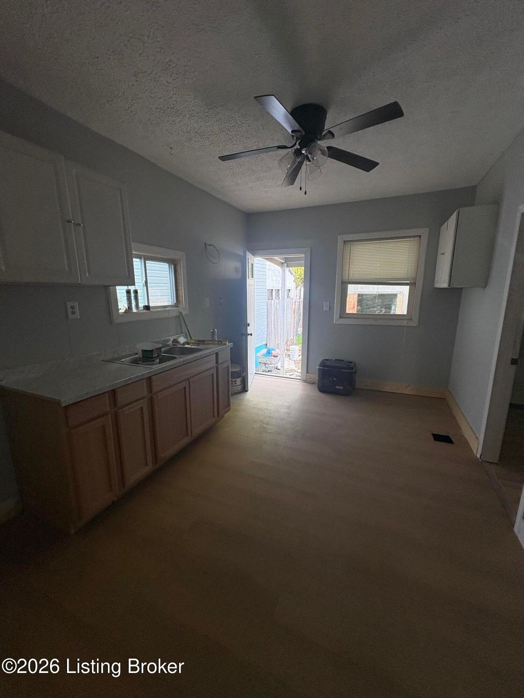 Photo of 1710 Bolling Ave, Louisville, KY 40210 (MLS # 1717449)