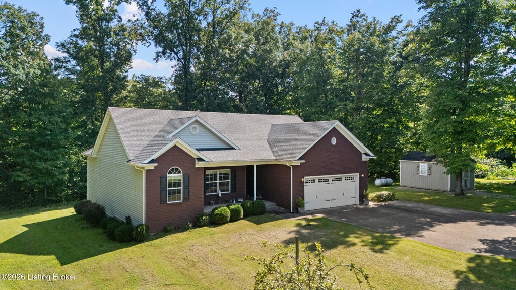 Photo of 210 E Indian Stone Rd, Shepherdsville, KY 40165 (MLS # 1725528)