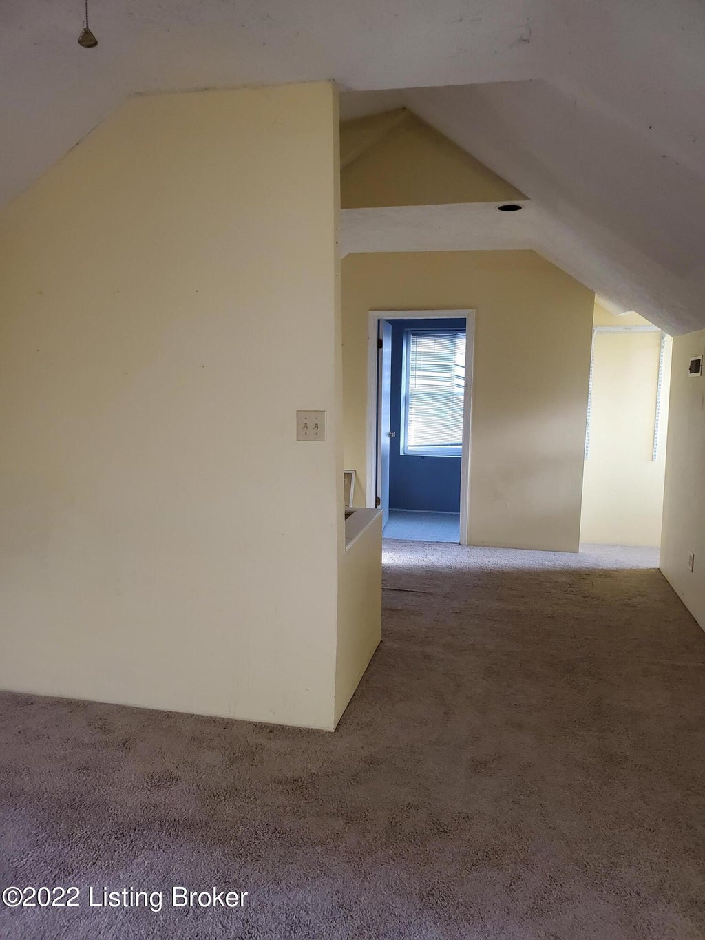 Photo of 509 Oxford Pl, Louisville, KY 40207 (MLS # 1721086)