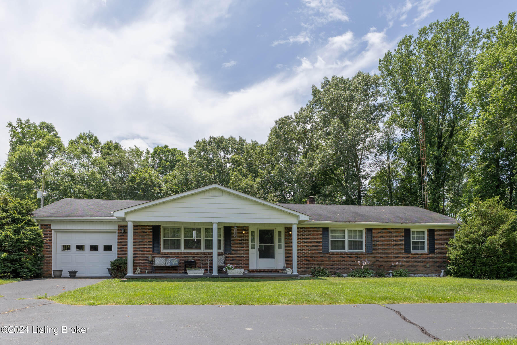 2449 Gentry Mill Rd, Russell Springs, Kentucky image 1