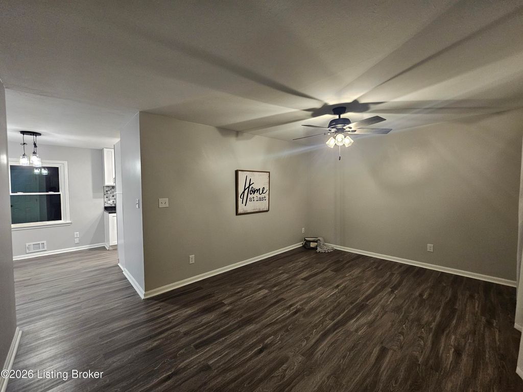 Photo of 6719 Fernhaven Rd, Louisville, KY 40228 (MLS # 1709376)