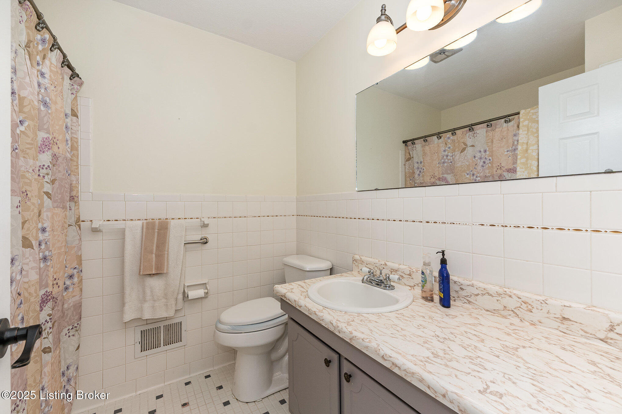 712 Palatka Rd, Louisville, Pennsylvania image 14