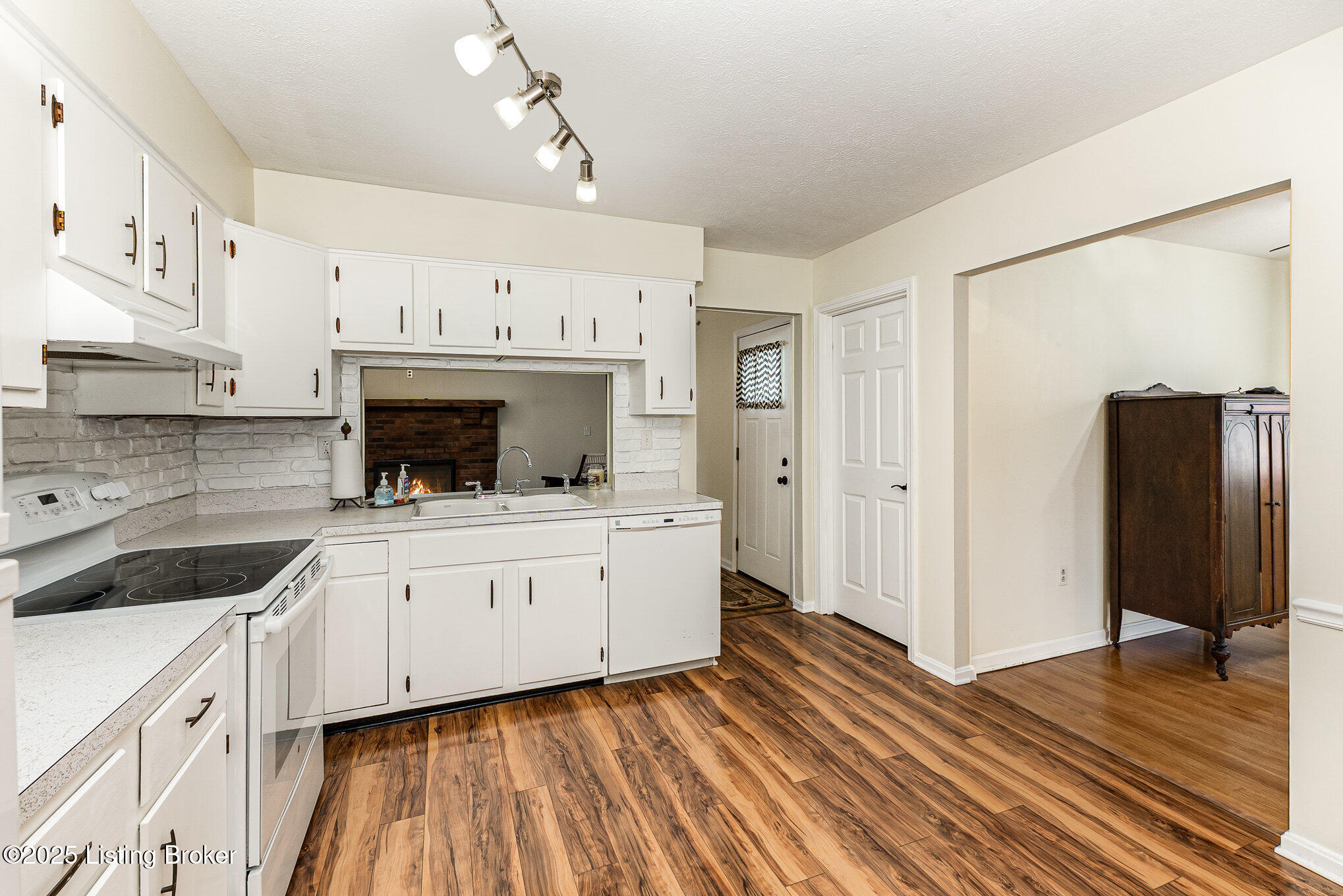 712 Palatka Rd, Louisville, Pennsylvania image 8