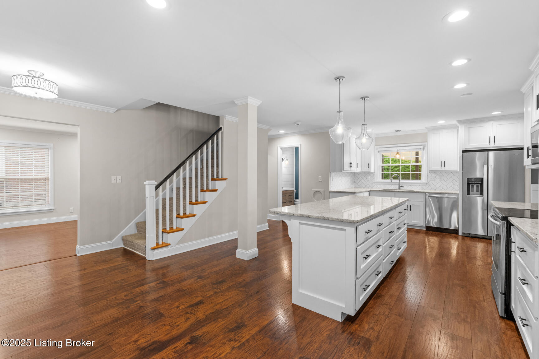 10208 Afton Rd, Louisville, Kentucky image 4