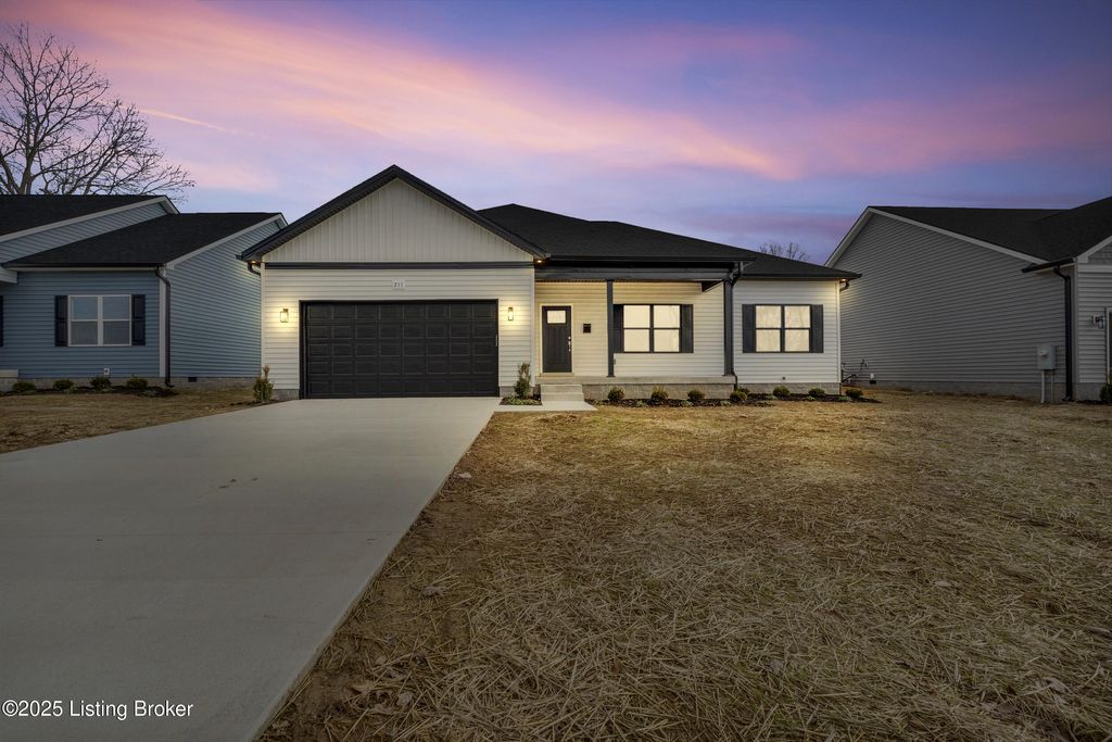 Photo of 211 Alreva Rd, Louisville, KY 40216 (MLS # 1705700)