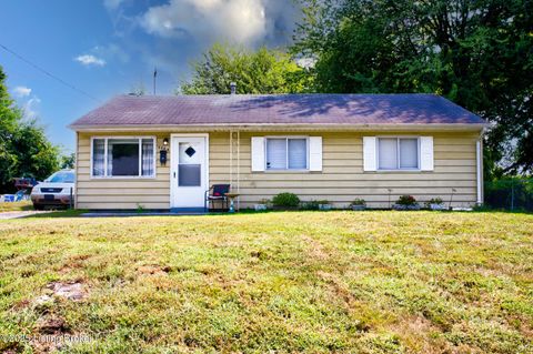 Photo of 4804 Granada Dr, Louisville, KY 40272 (MLS # 1706831)