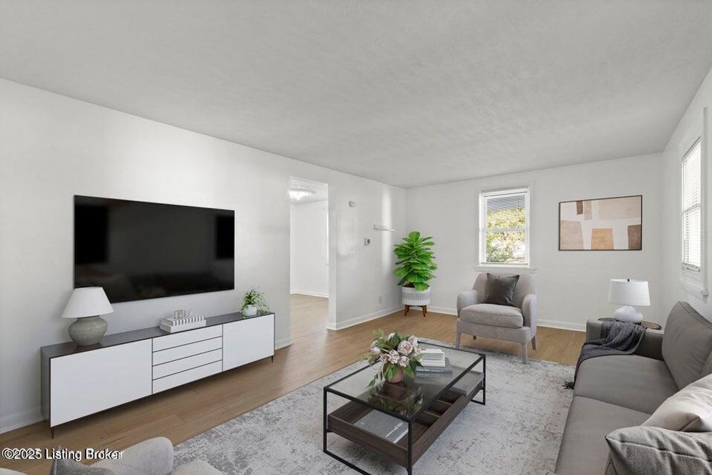 Photo of 518 Washburn Ave, Louisville, KY 40222 (MLS # 1706626)