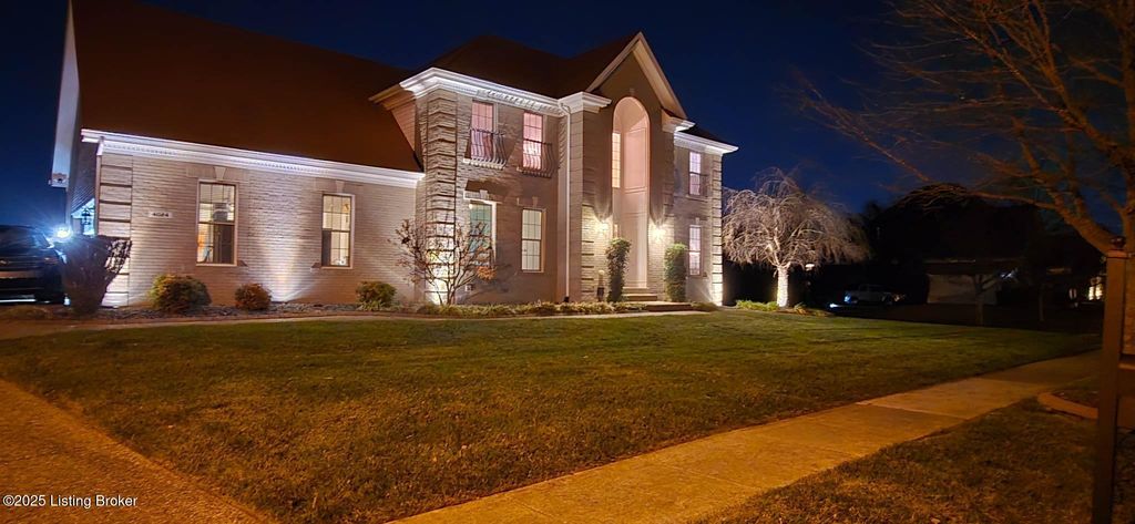 Photo of 4024 Mulberry Row Way, Louisville, KY 40299 (MLS # 1704444)