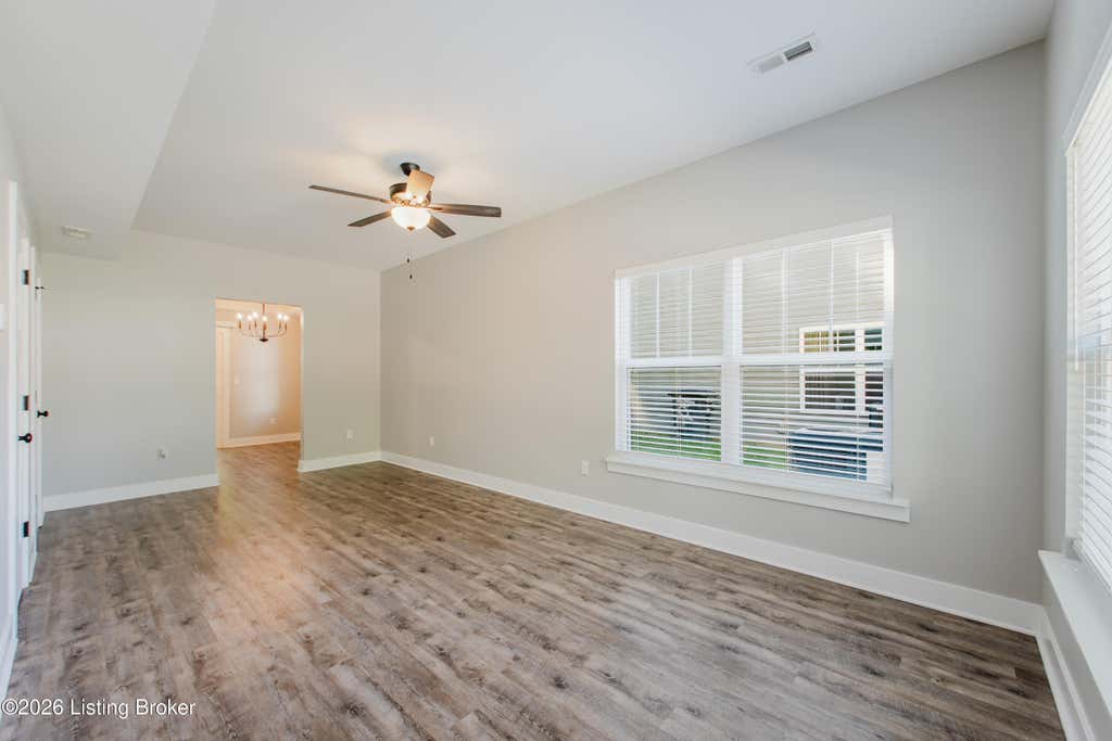 Photo of 908 Mechanic St, Jeffersonville, IN 47130 (MLS # 1719476)