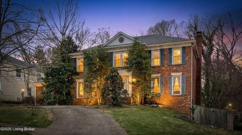 Photo of 2406 Phoenix Hill Dr, Louisville, KY 40207 (MLS # 1711823)