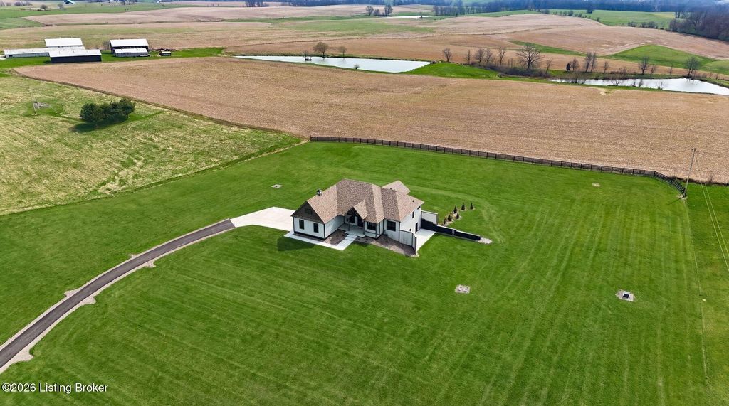 Photo of 4031 Vigo Rd, Bagdad, KY 40003 (MLS # 1712335)