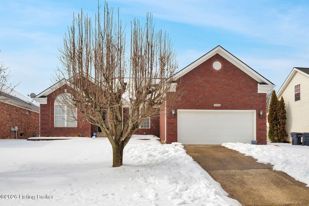 Photo of 9309 Artis Way, Louisville, KY 40291 (MLS # 1708645)