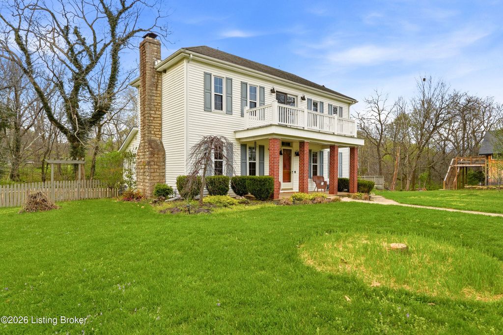 Photo of 1574 Wales Run Rd, Mt Washington, KY 40047 (MLS # 1713826)