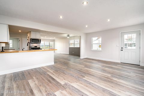 Photo of 9109 Seaforth Dr, Louisville, KY 40258 (MLS # 1703509)