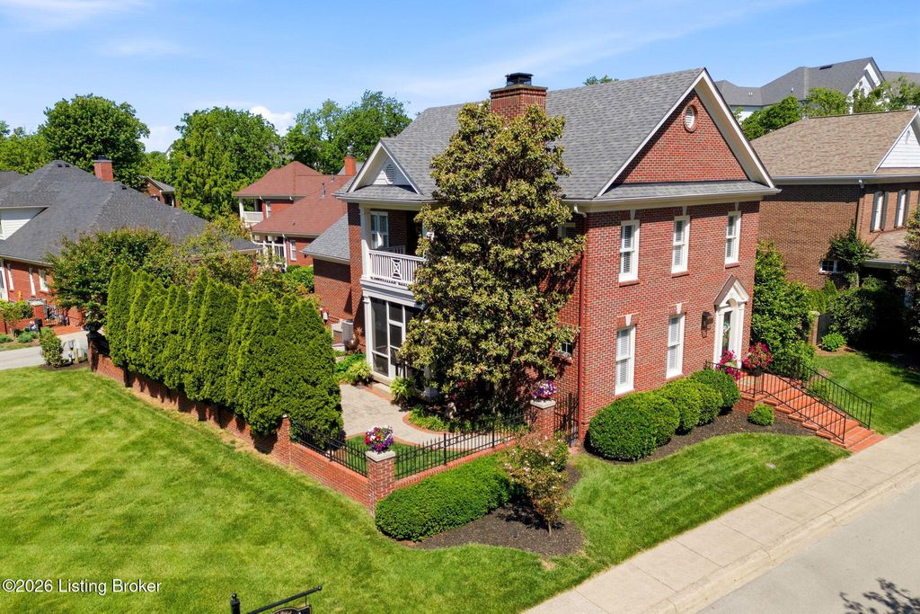 Photo of 8401 Broecker Blvd, Louisville, KY 40241 (MLS # 1717146)