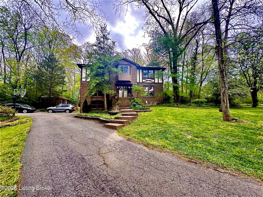 Photo of 7607 Briarwood Dr, Crestwood, KY 40014 (MLS # 1714832)