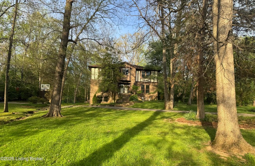 Photo of 7607 Briarwood Dr, Crestwood, KY 40014 (MLS # 1714832)