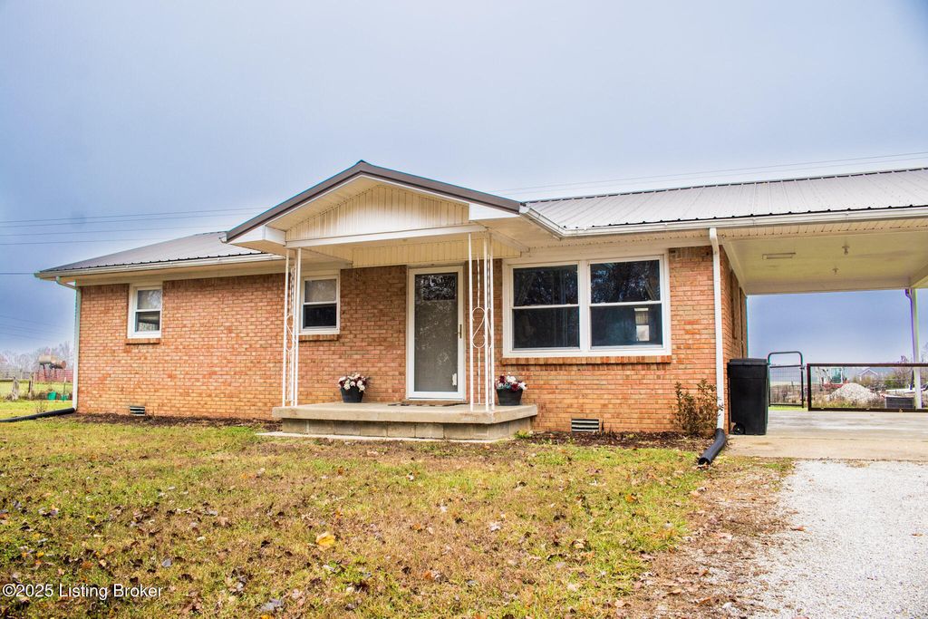 Photo of 1176 McGrew Church Rd, Leitchfield, KY 42754 (MLS # 1704199)