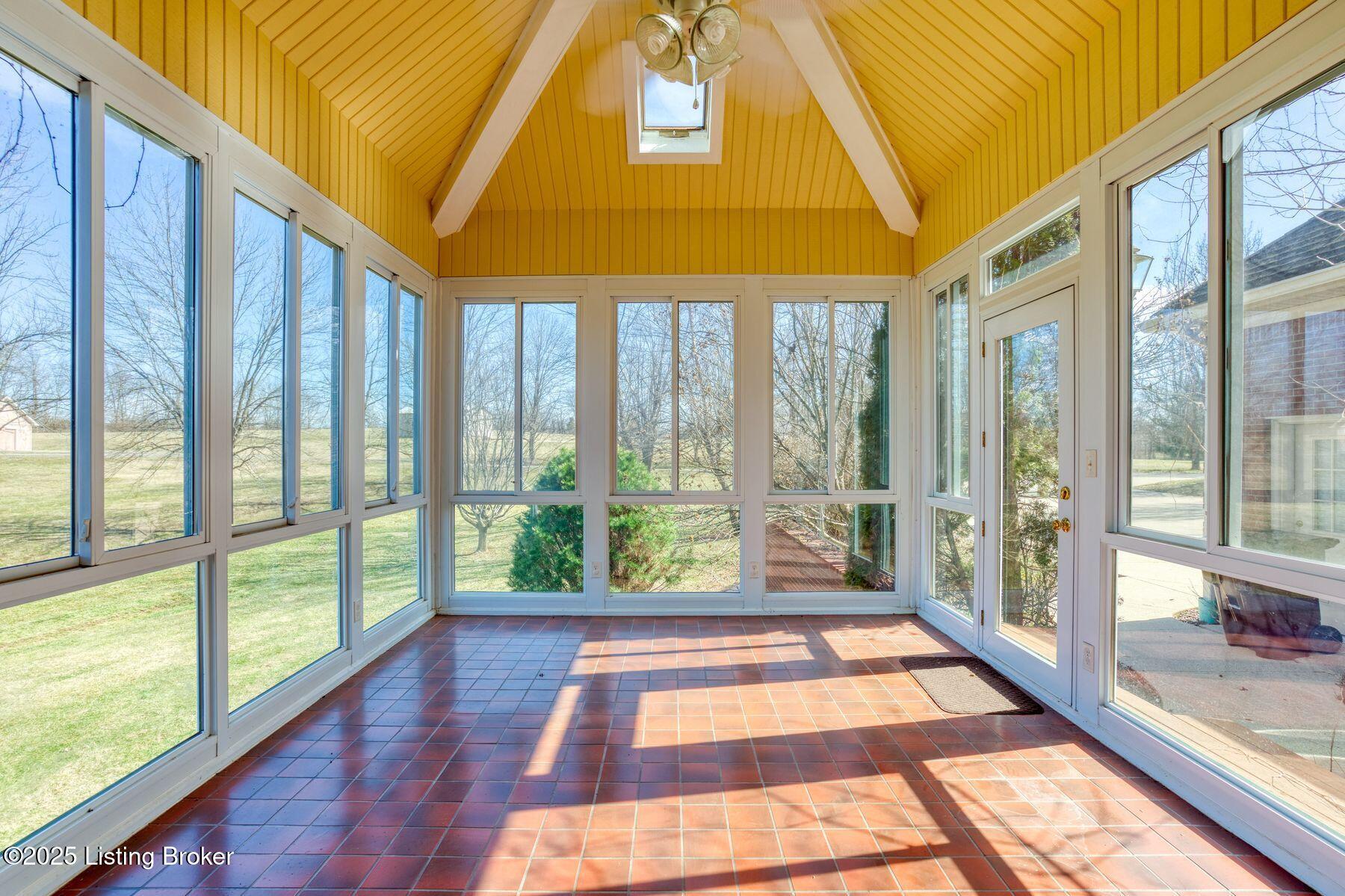 1016 Majestic Oaks Way, Simpsonville, Kentucky image 24