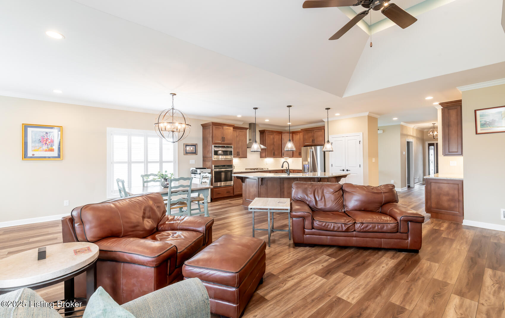 2416 Middle Creek Ct, Fisherville, Kentucky image 21