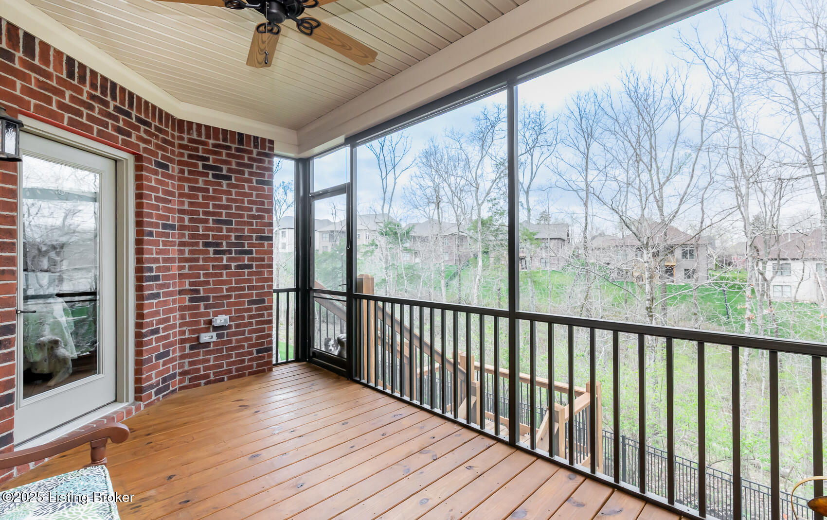 2416 Middle Creek Ct, Fisherville, Kentucky image 23