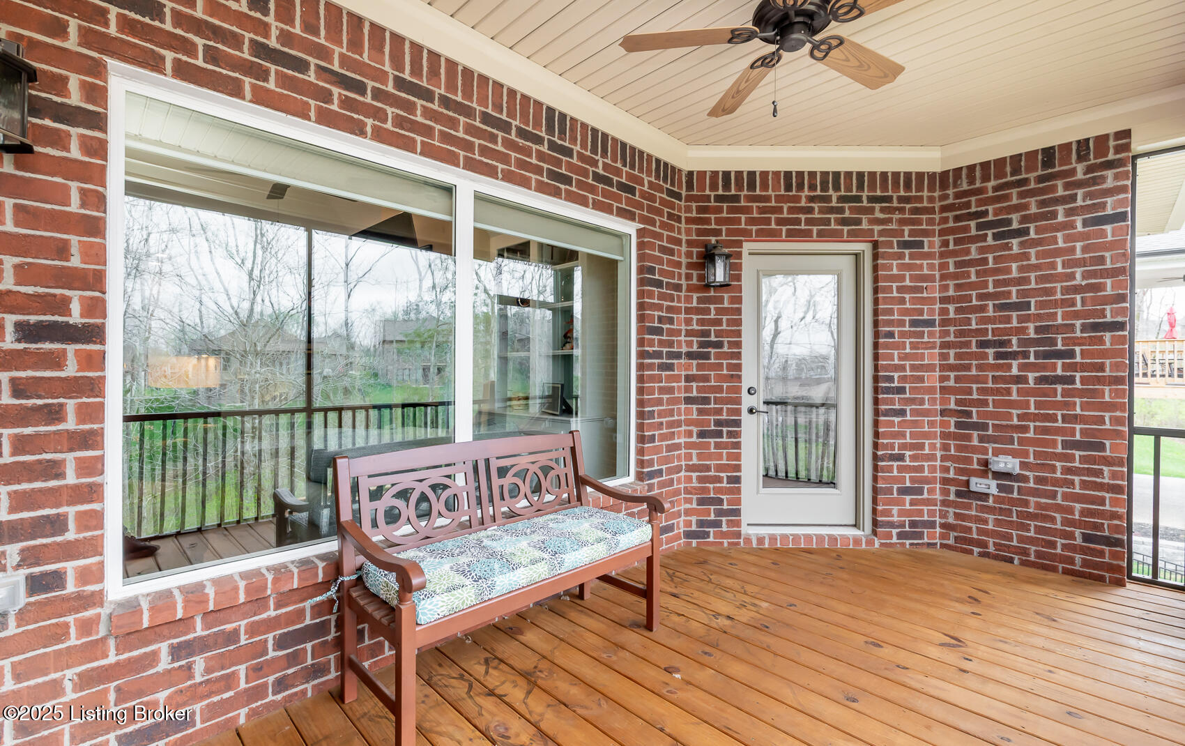 2416 Middle Creek Ct, Fisherville, Kentucky image 24