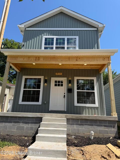 Townhouse For Sale - 711 E Ormsby Ave<br/> Louisville, KY 40203