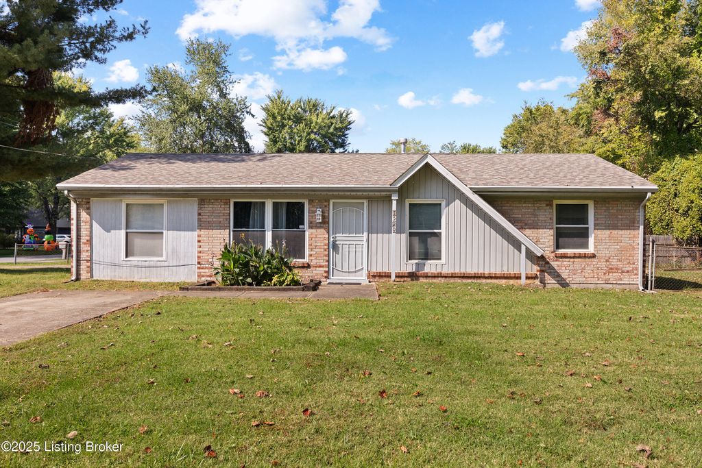 Photo of 7520 Blue Wing Dr, Louisville, KY 40258 (MLS # 1706242)