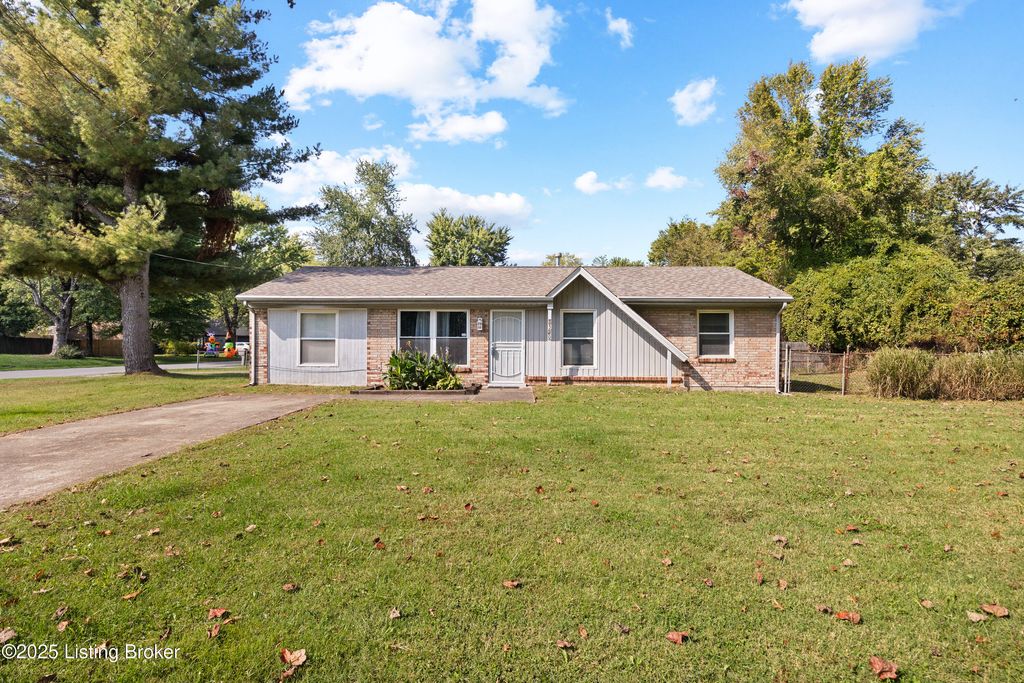 Photo of 7520 Blue Wing Dr, Louisville, KY 40258 (MLS # 1706242)