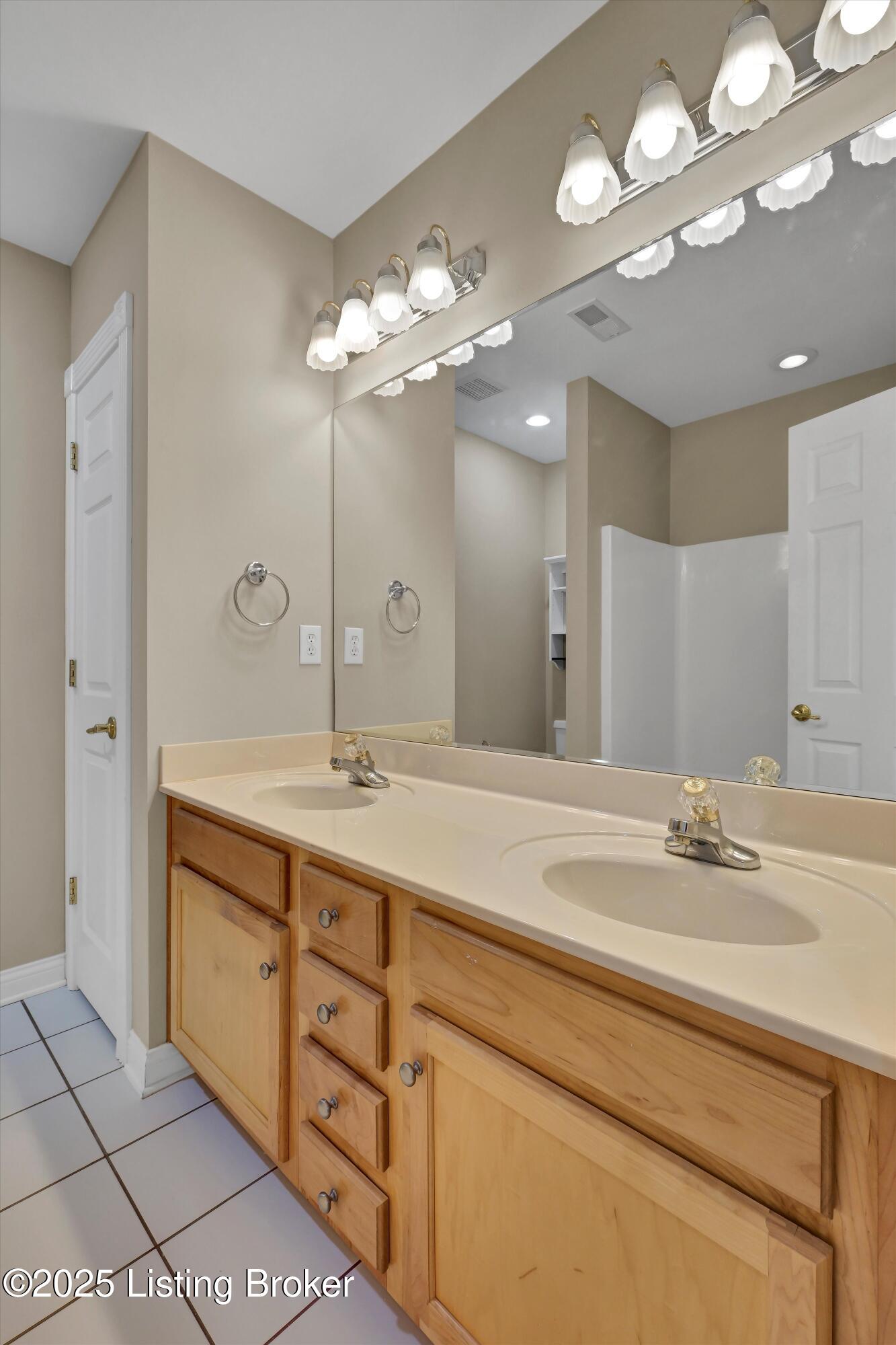 7704 Turtle Run Ct, Prospect, Pennsylvania image 20
