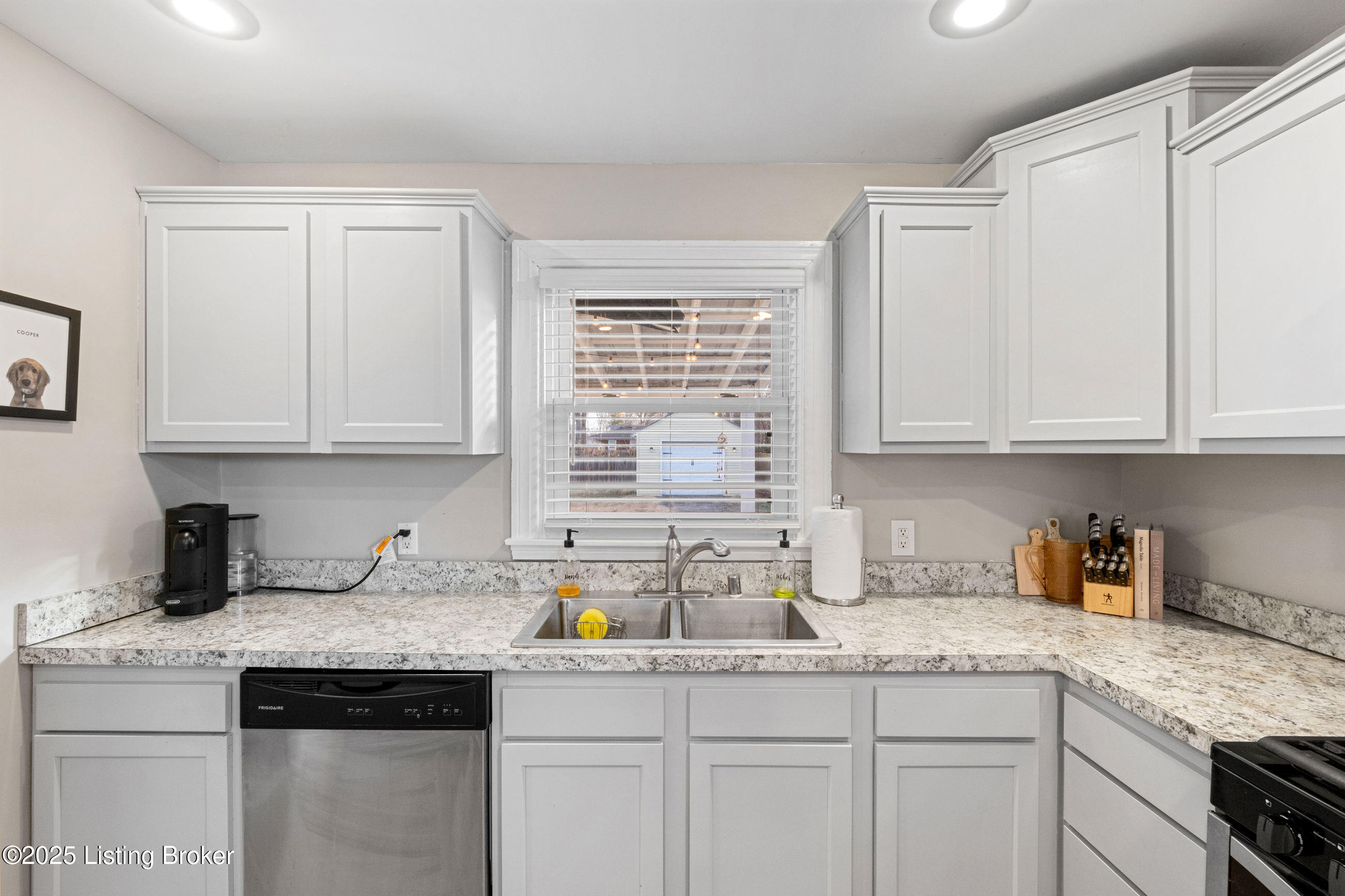 419 Marquette Dr, Louisville, Kentucky image 10
