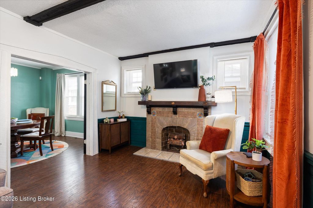 Photo of 2422 Sherry Rd, Louisville, KY 40217 (MLS # 1716534)