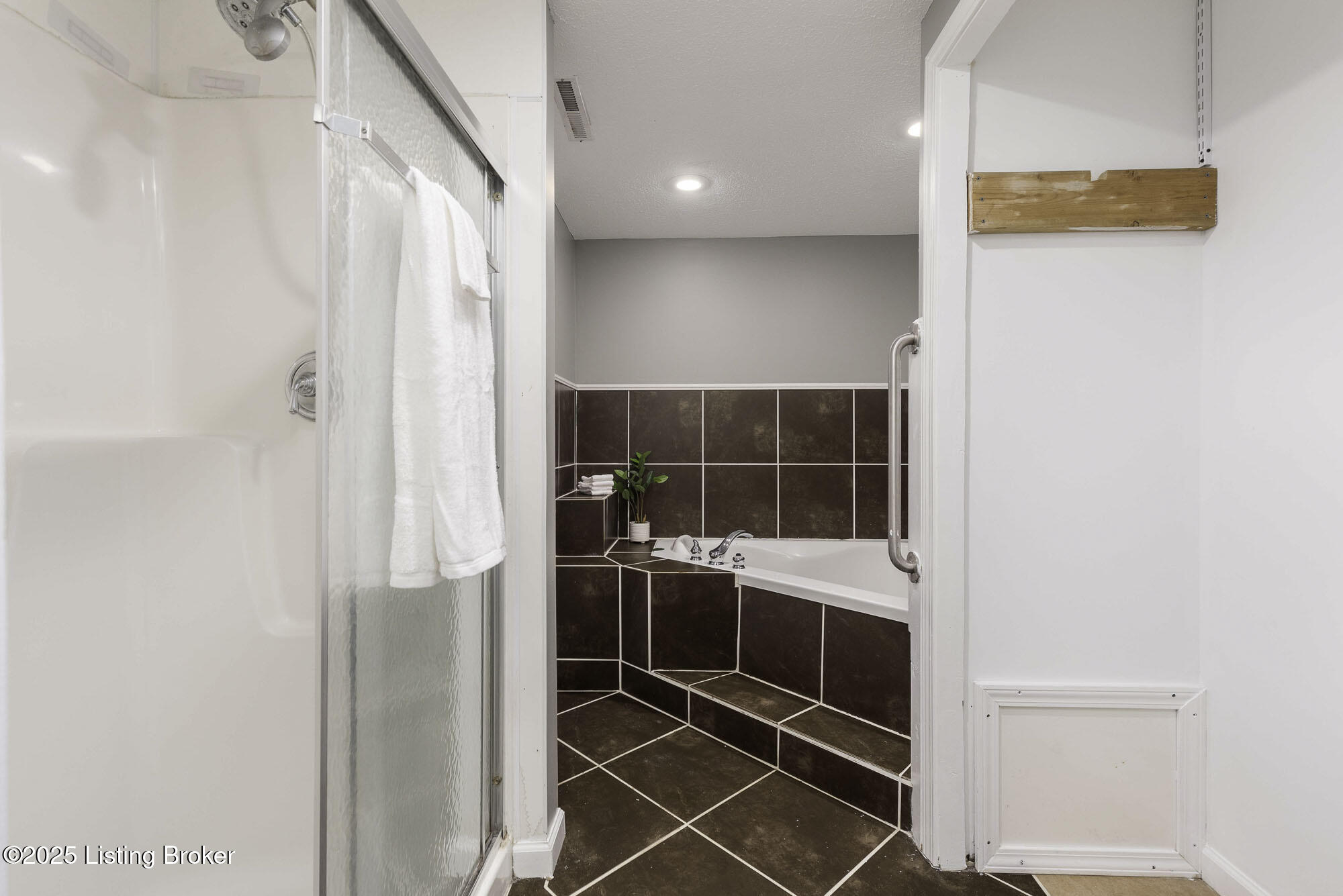 10606 Emma Jean Way, Louisville, Pennsylvania image 17