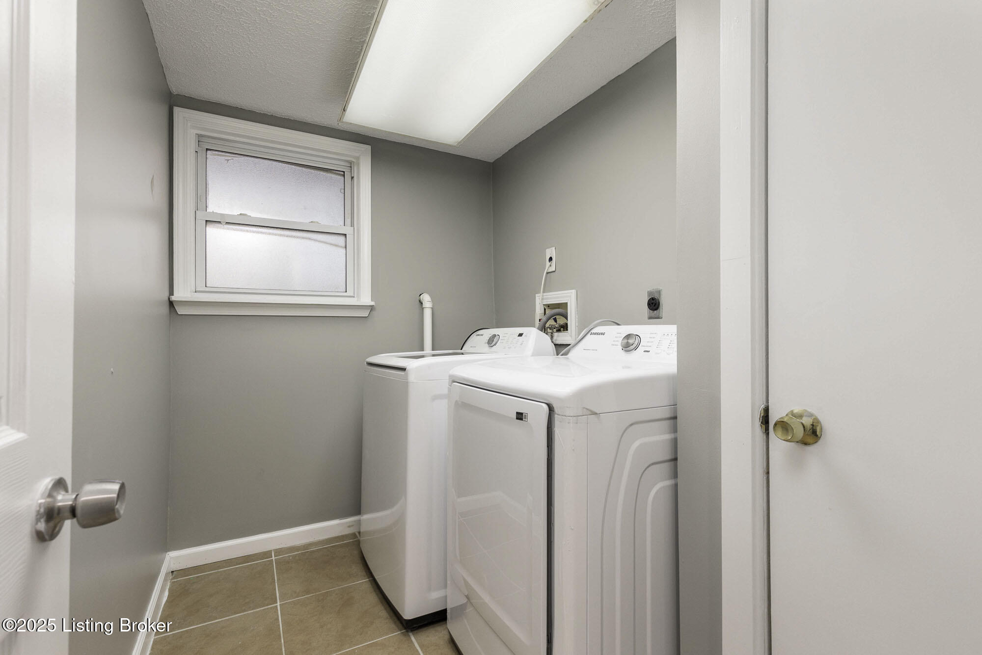 10606 Emma Jean Way, Louisville, Pennsylvania image 15