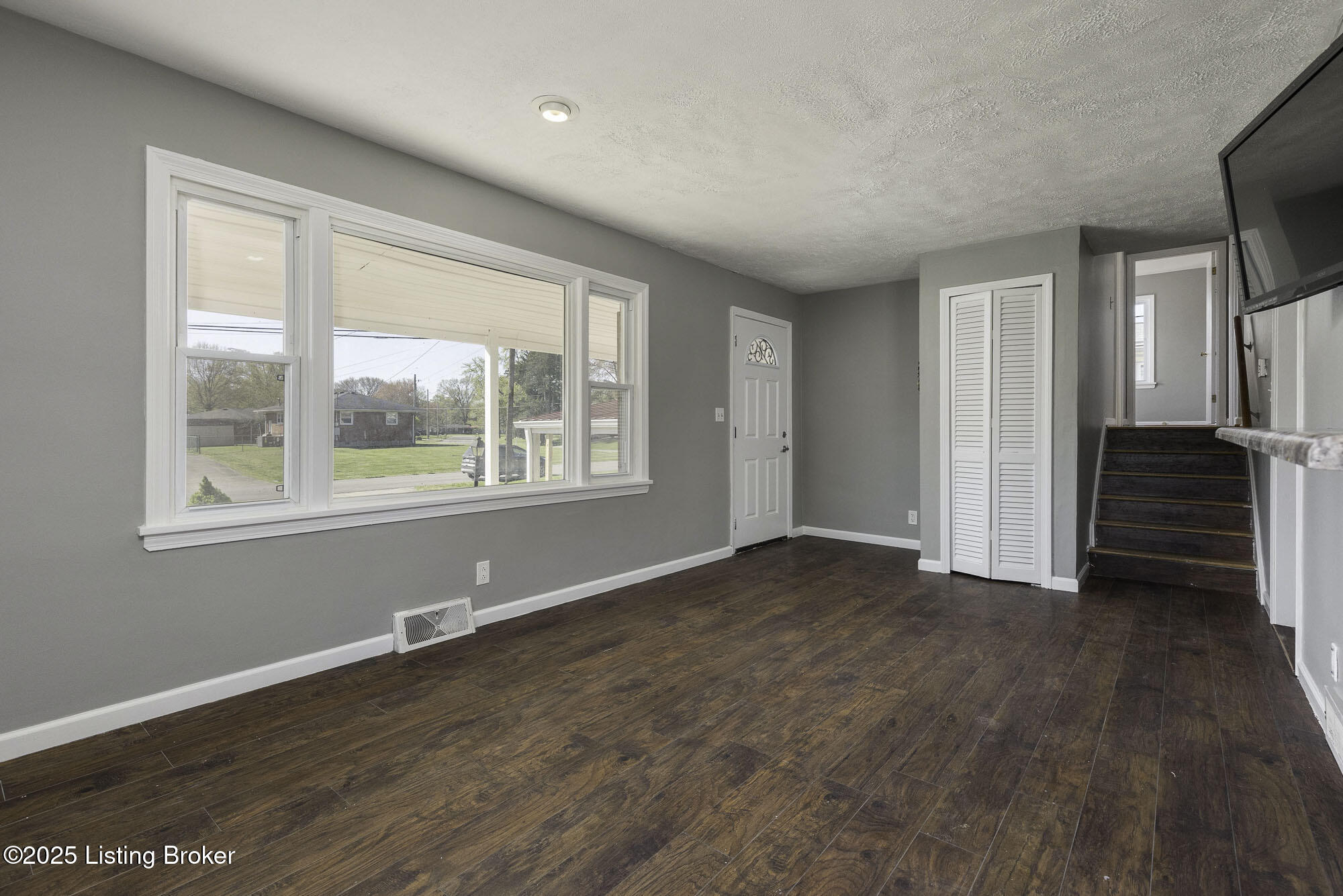 10606 Emma Jean Way, Louisville, Pennsylvania image 3
