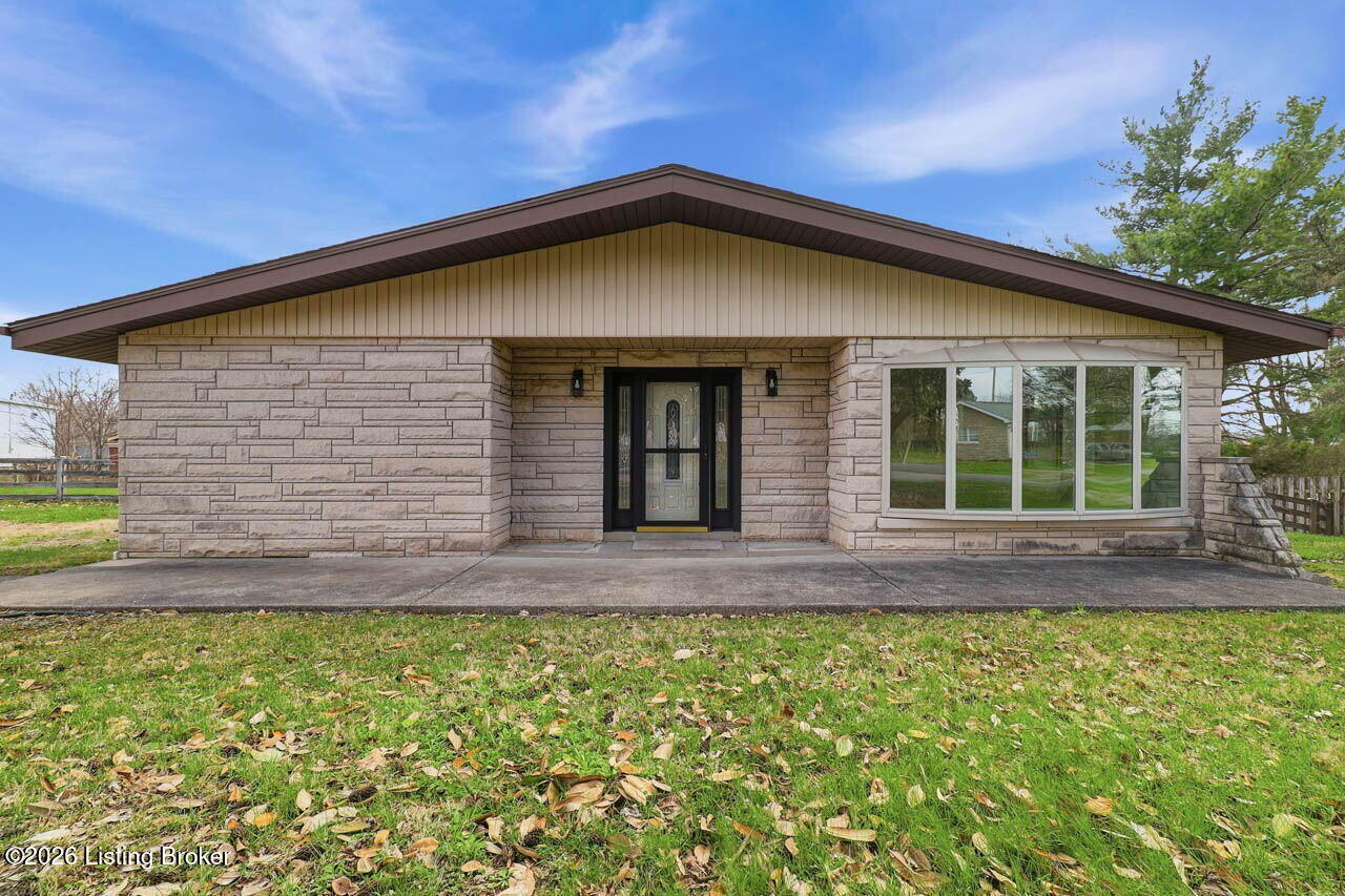 190 N Forrest Rd