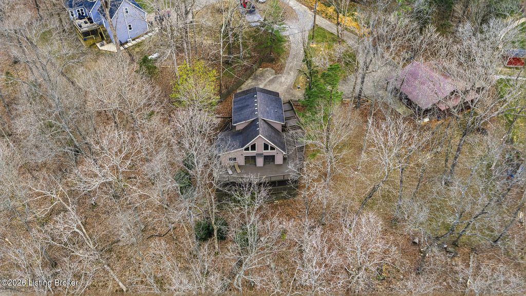 Photo of 122 Pineland Ln, Brandenburg, KY 40108 (MLS # 1712806)